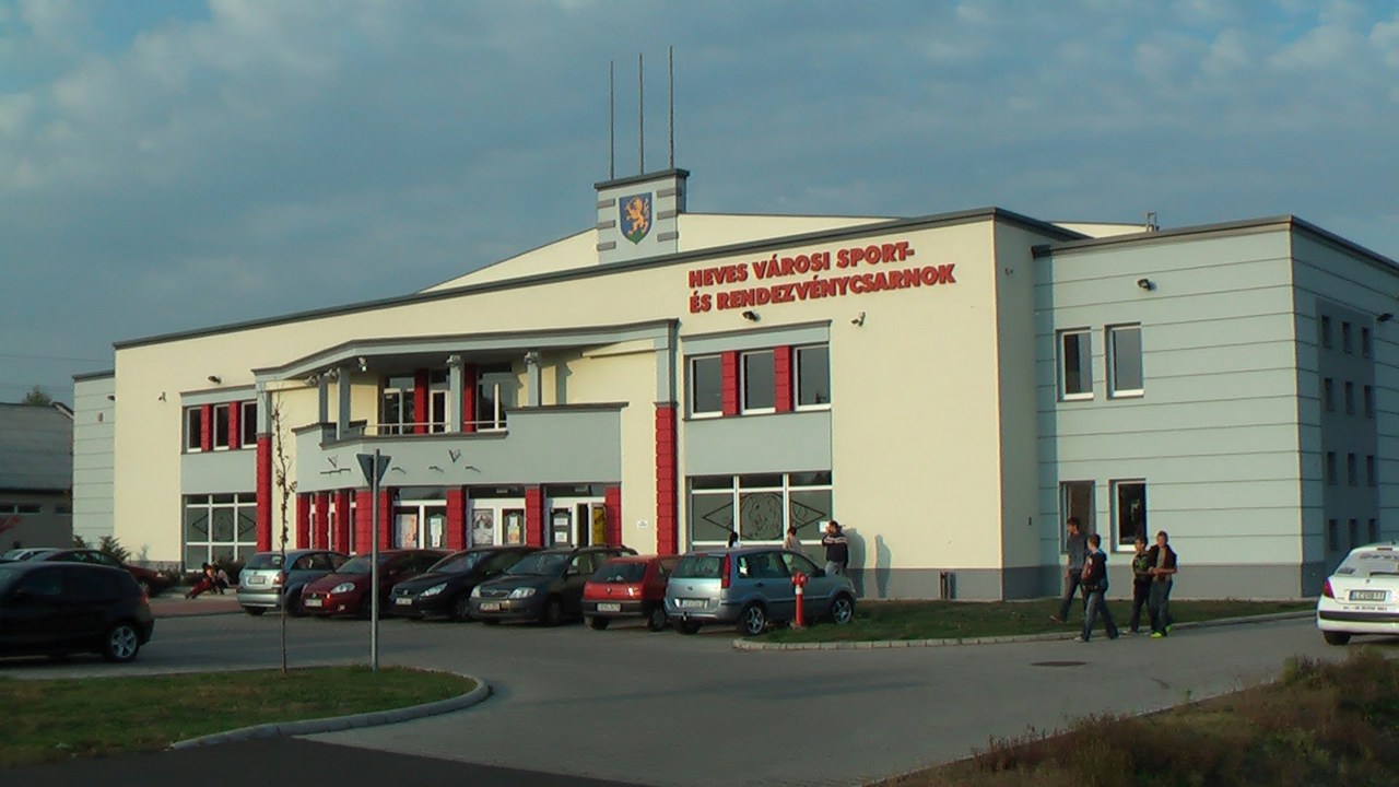 Heves városi sportcsarnok